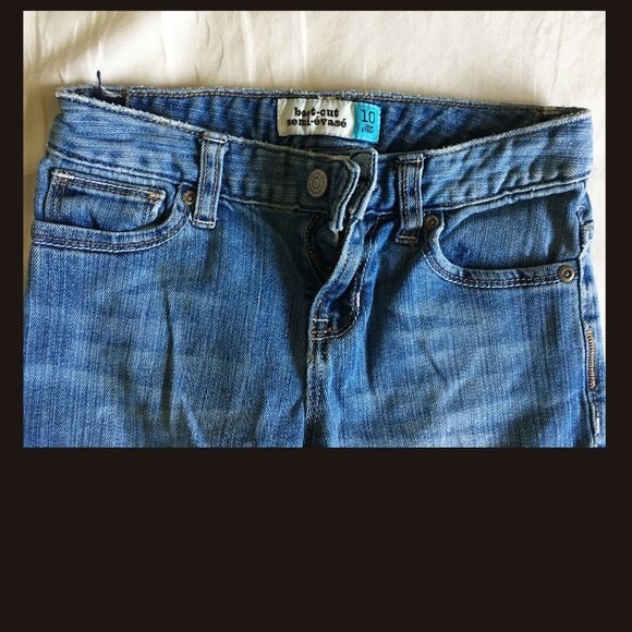Old Navy bootcut jeans size 10. - Picture 3 of 3